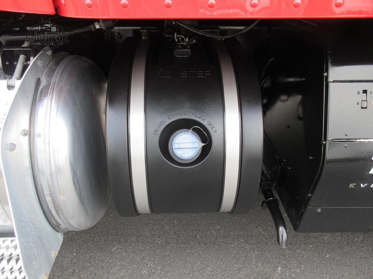 Used 2020 PETERBILT 567