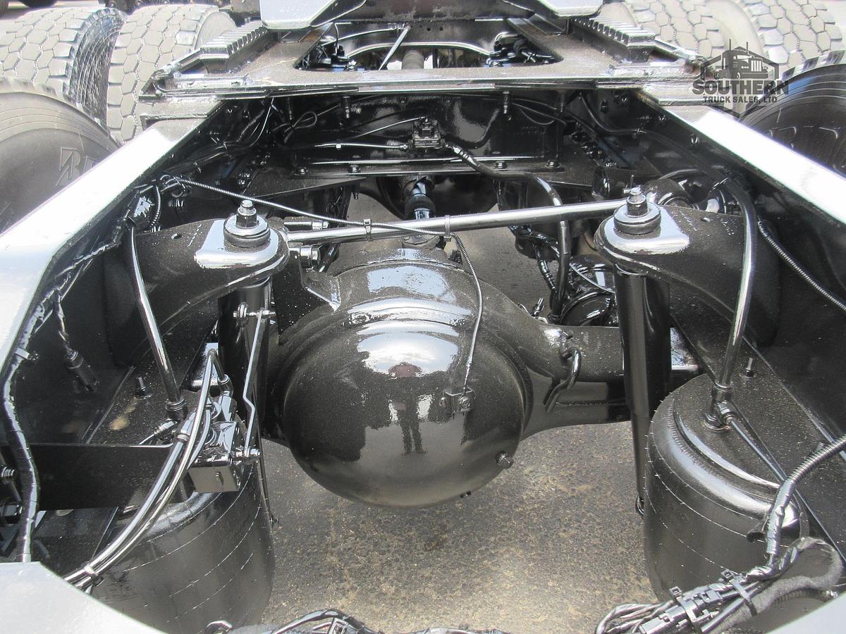 Used 2018 PETERBILT 389