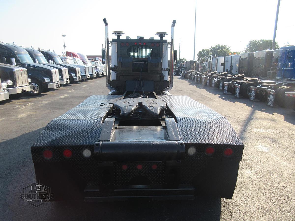 Used 2018 FREIGHTLINER 122SD