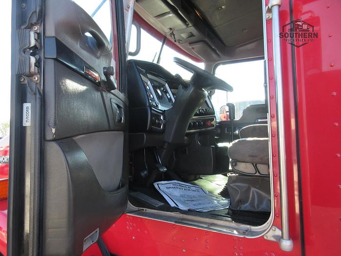 Used 2011 KENWORTH T800