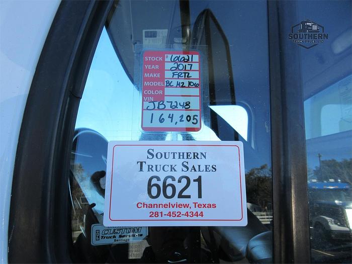 Used 2017 FREIGHTLINER BUSINESS CLASS M2 106