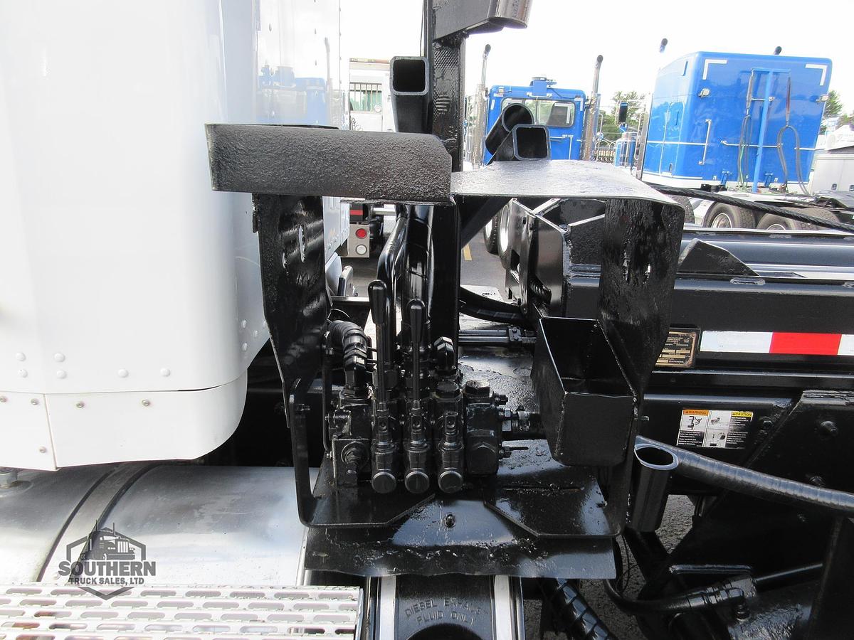 Used 2018 KENWORTH T800