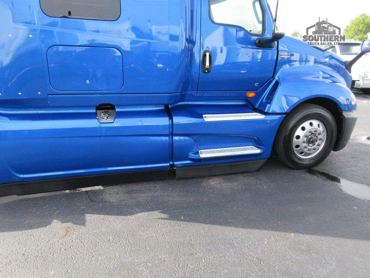 Used 2021 INTERNATIONAL LT