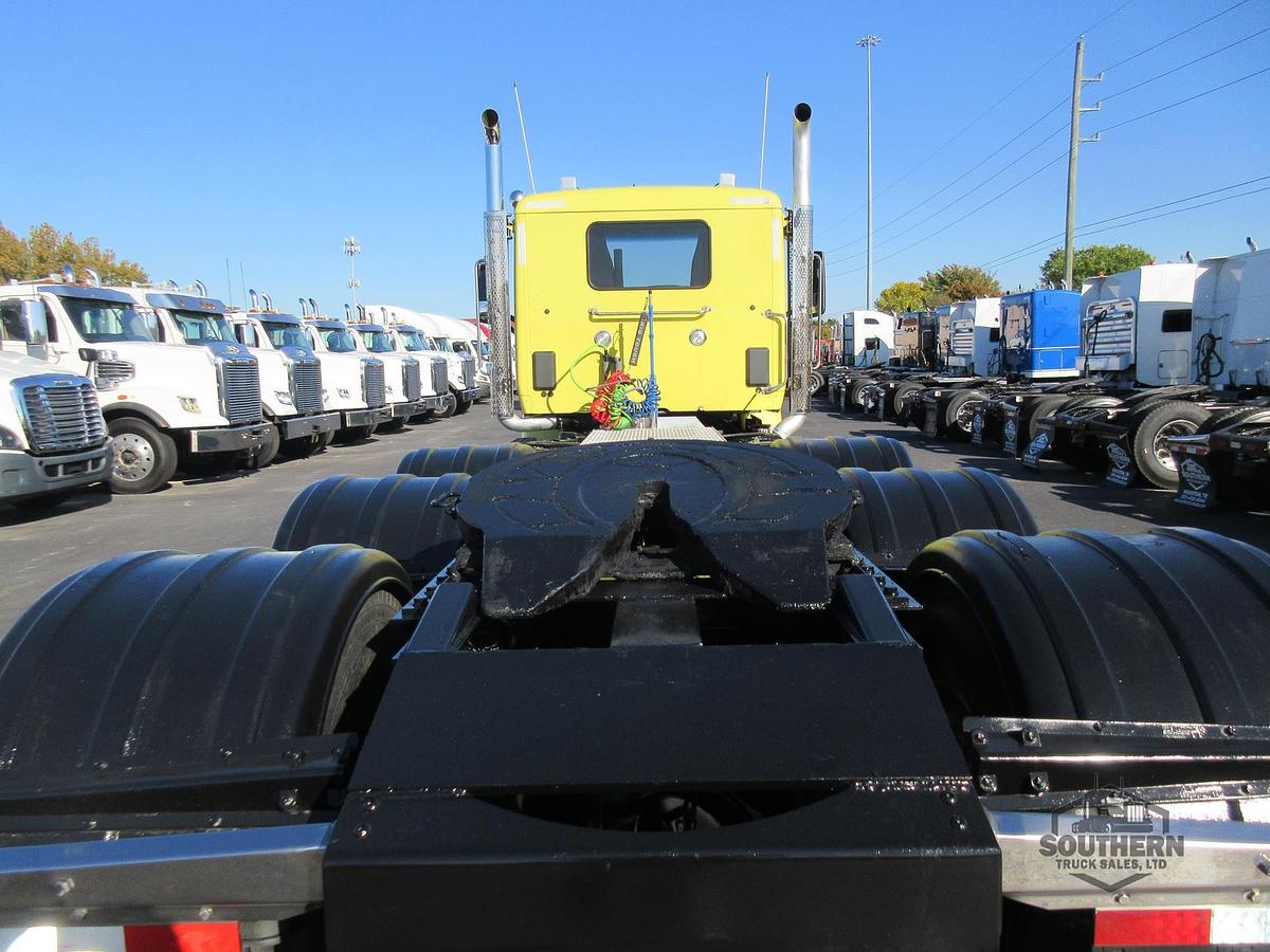 Used 2020 PETERBILT 567