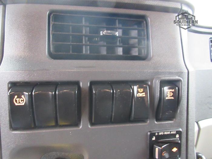 Used 2019 PETERBILT 567