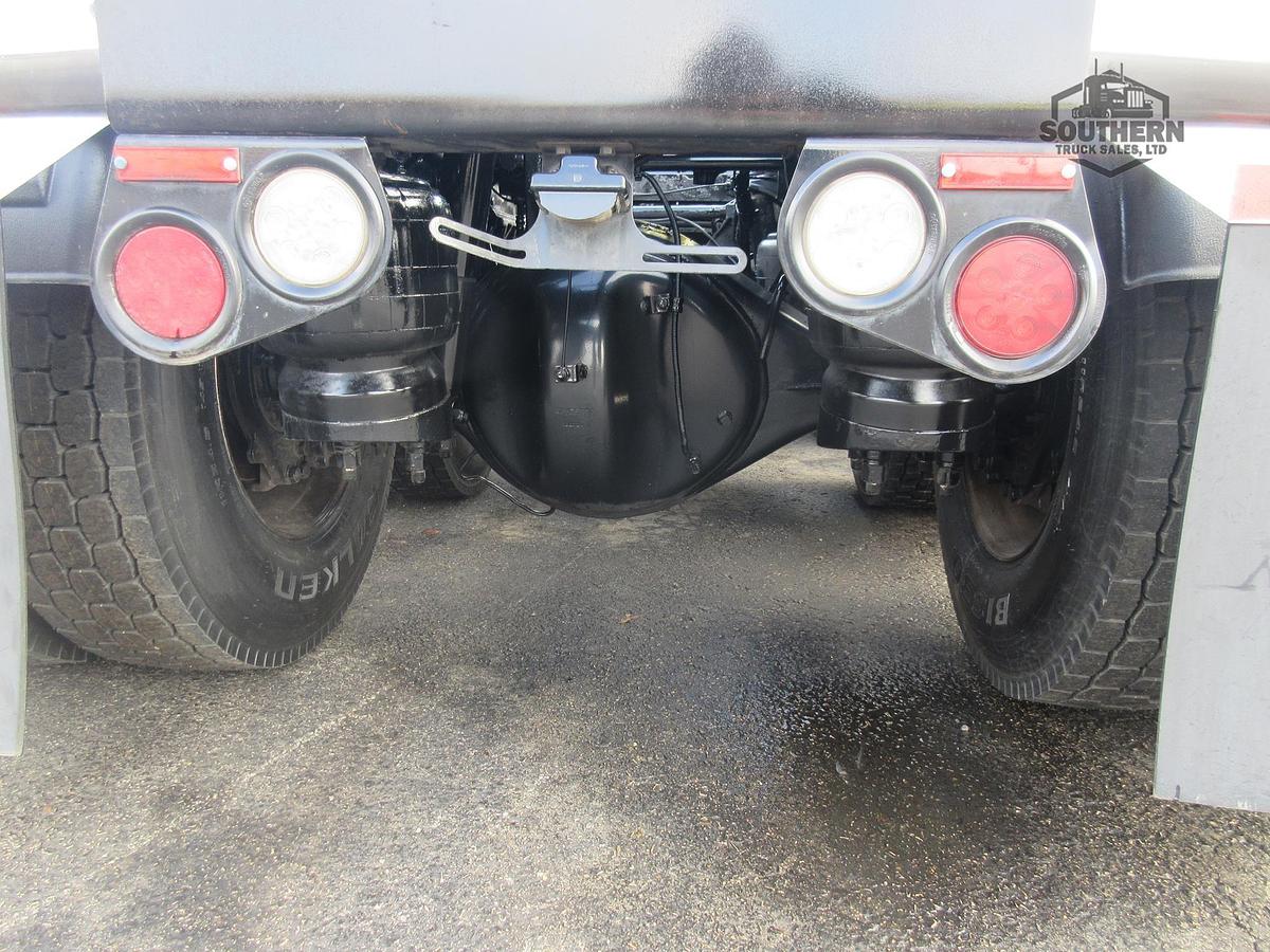 Used 2020 PETERBILT 567