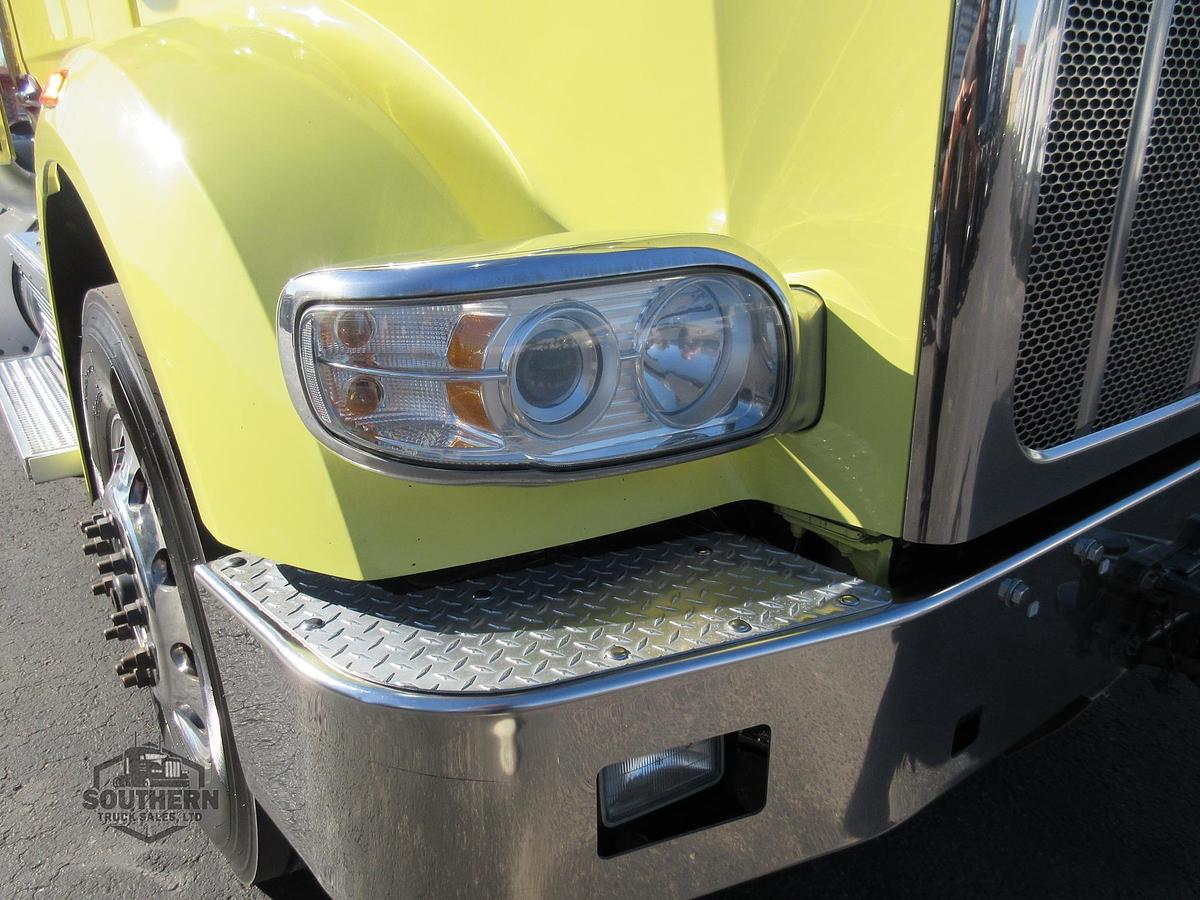 Used 2020 PETERBILT 567