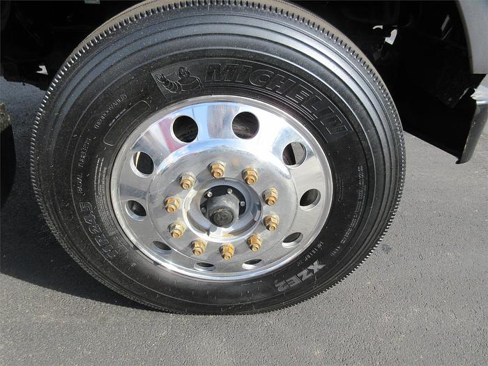 Used 2019 PETERBILT 567