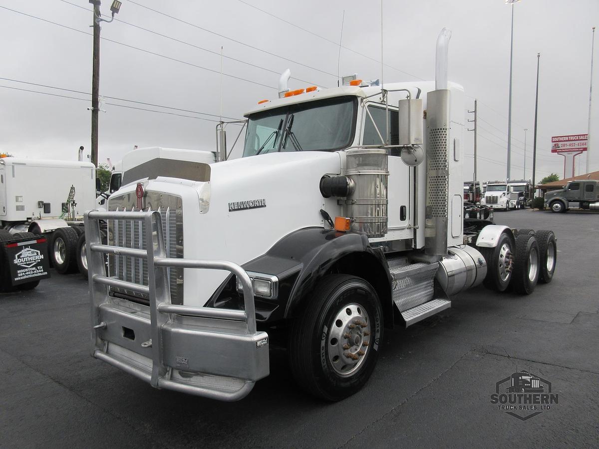 Used 2015 KENWORTH T800