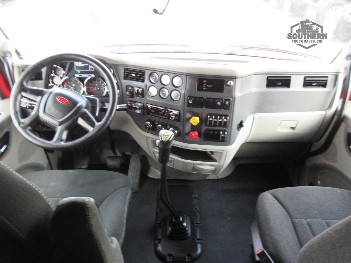 Used 2021 PETERBILT 567
