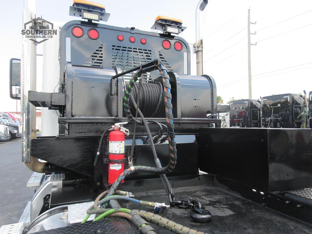 Used 2019 FREIGHTLINER CORONADO 122 SD