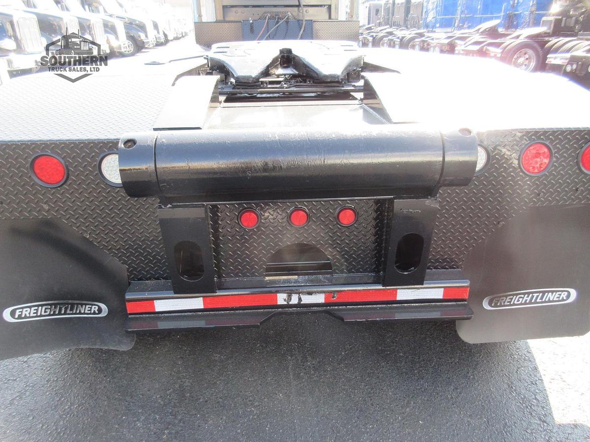 Used 2019 FREIGHTLINER CORONADO 122 SD