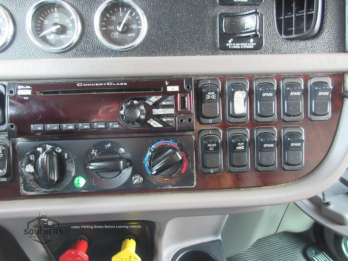 Used 2015 PETERBILT 386