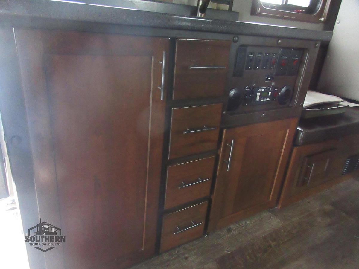 Used 2020 PETERBILT 579 ARI