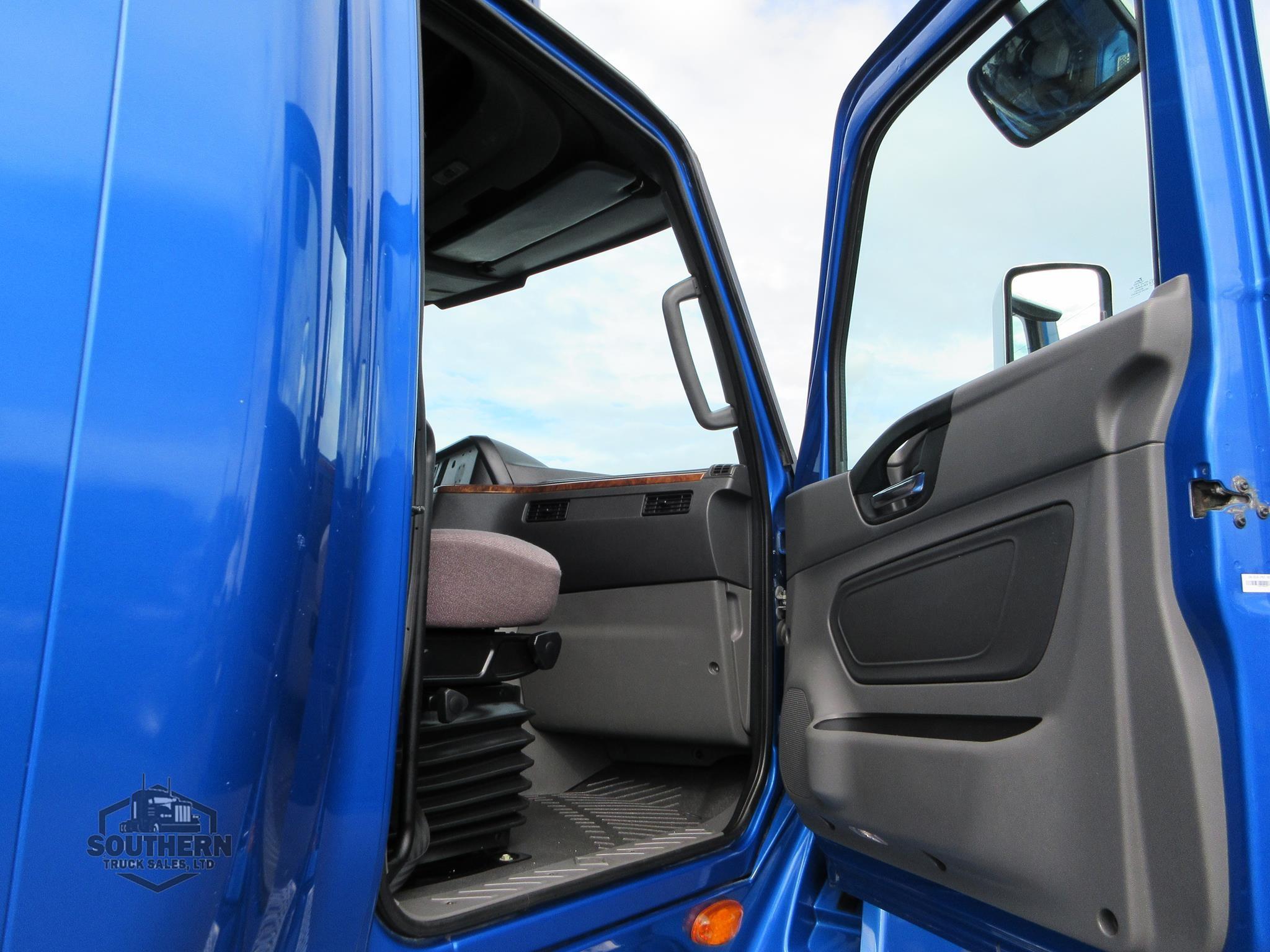 Used 2021 INTERNATIONAL LT