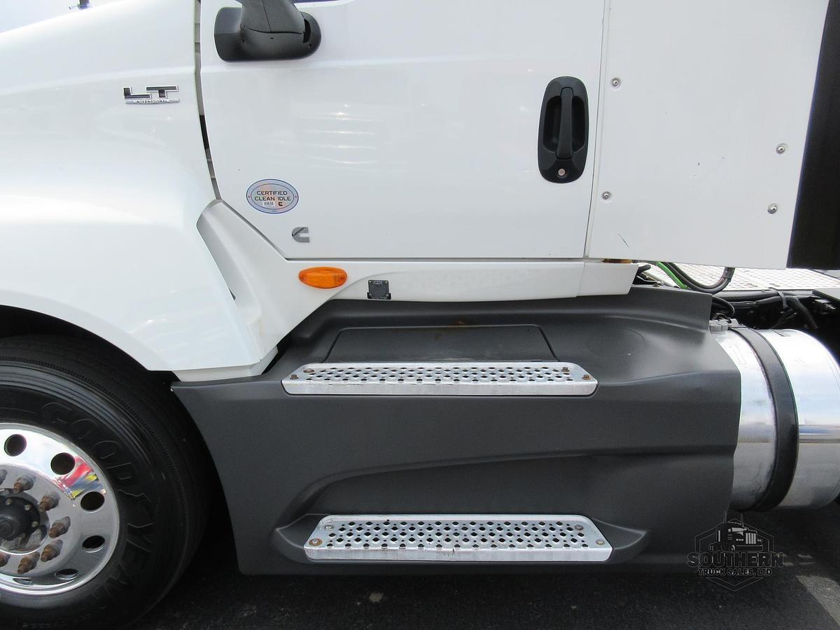 Used 2021 INTERNATIONAL LT
