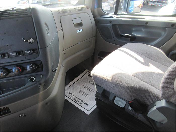 Used 2017 FREIGHTLINER CASCADIA 125