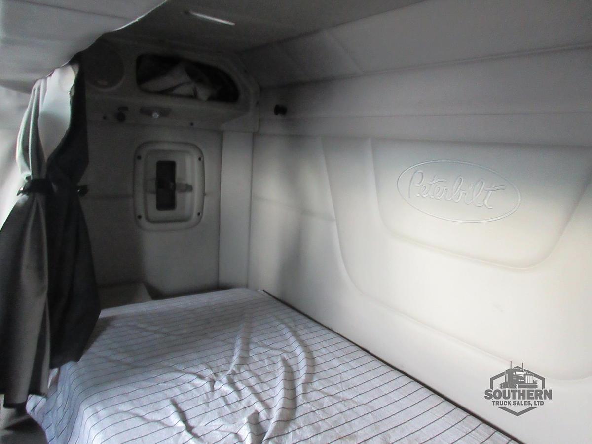 Used 2019 PETERBILT 567