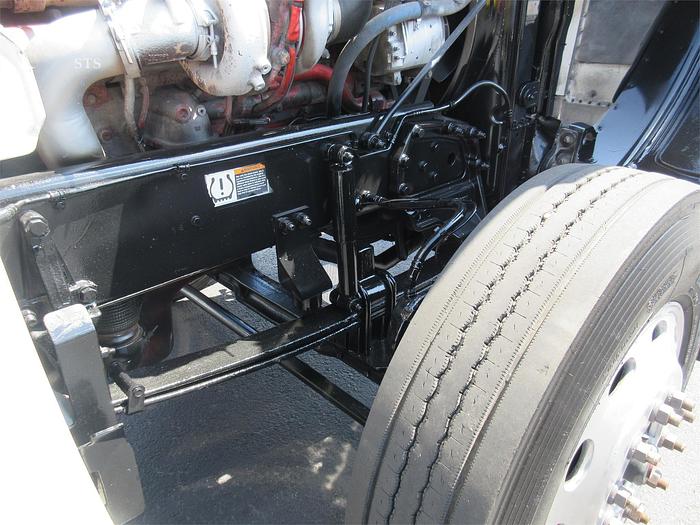 Used 2015 PETERBILT 389