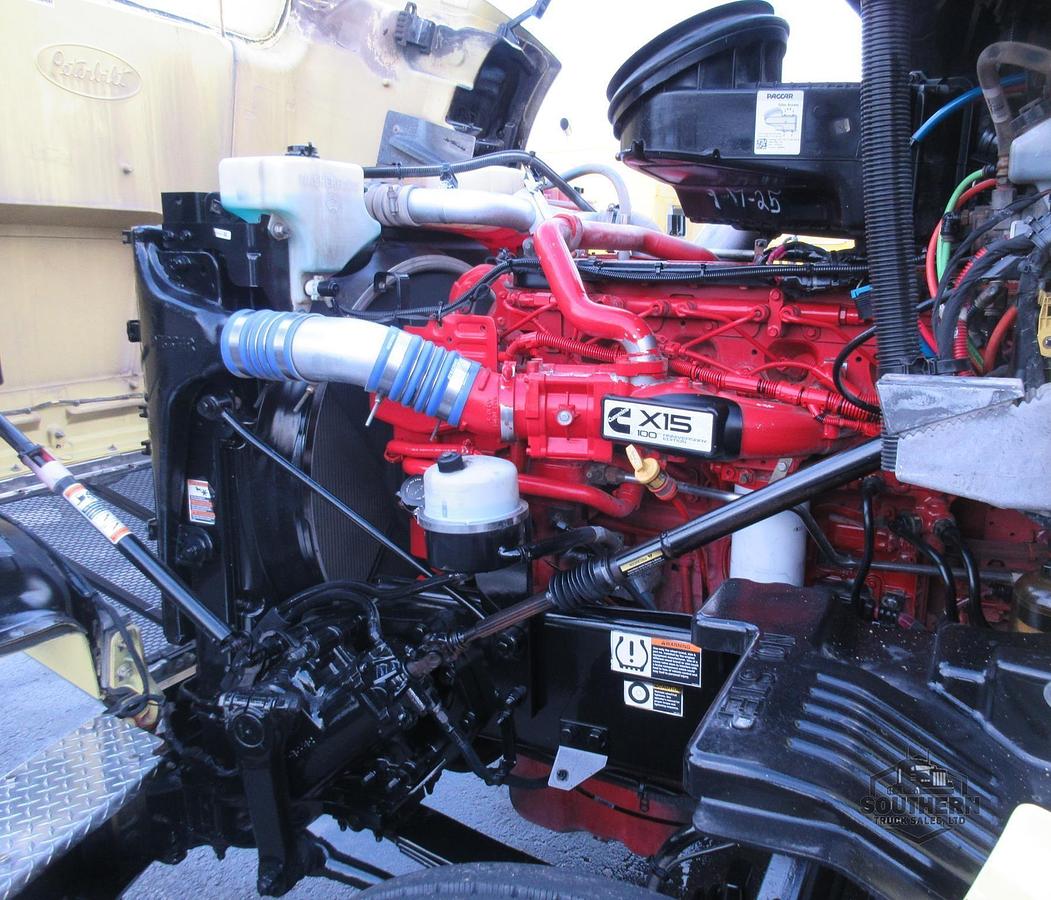 Used 2020 PETERBILT 567