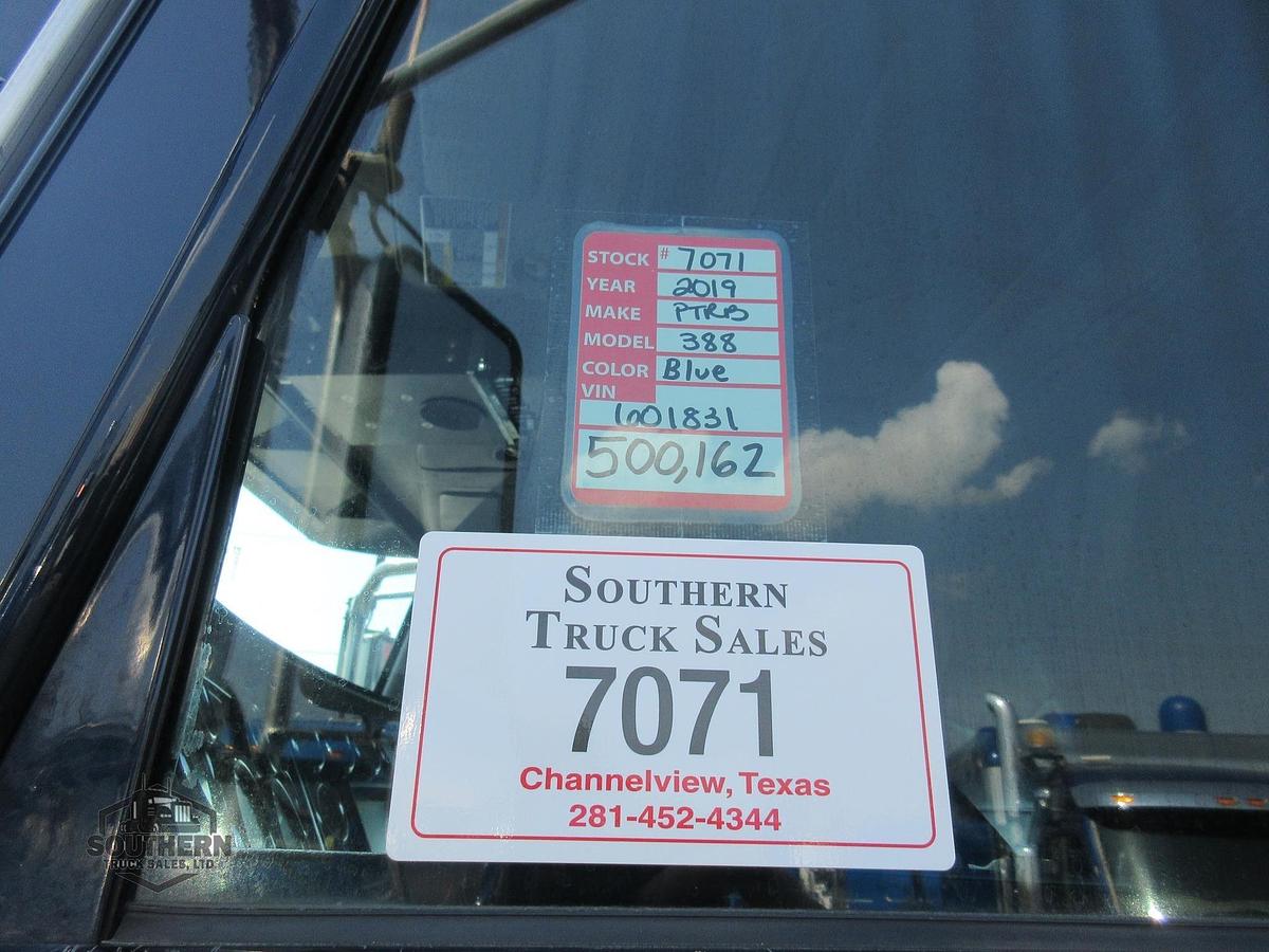 Used 2019 PETERBILT 389