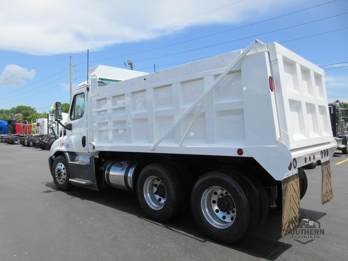 Used 2019 FREIGHTLINER CASCADIA 113