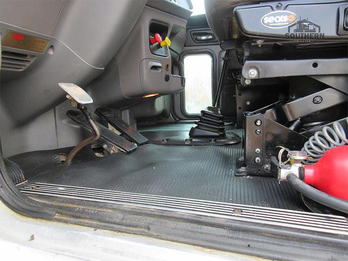 Used 2014 PETERBILT 365