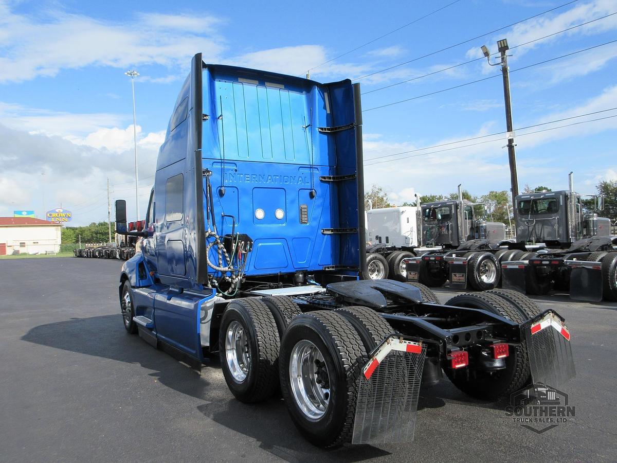Used 2021 INTERNATIONAL LT