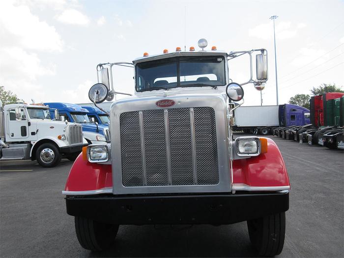 Used 2015 PETERBILT 365