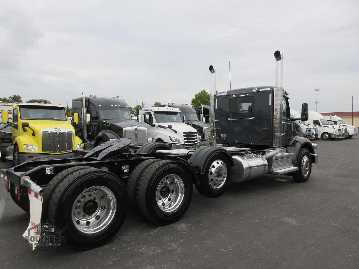 Used 2025 PETERBILT 567