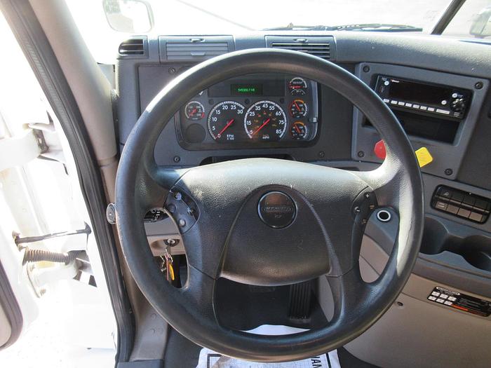 Used 2017 FREIGHTLINER CASCADIA 113