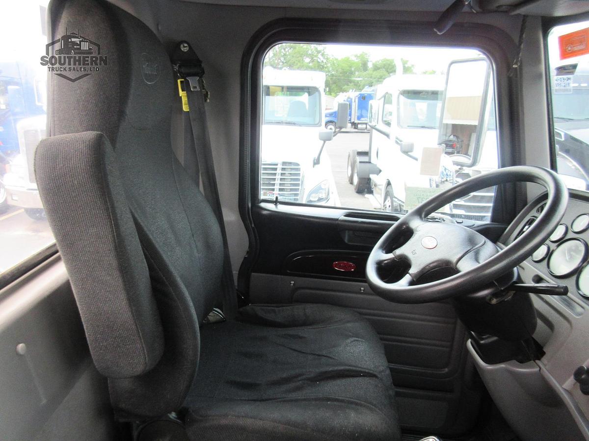 Used 2018 PETERBILT 389
