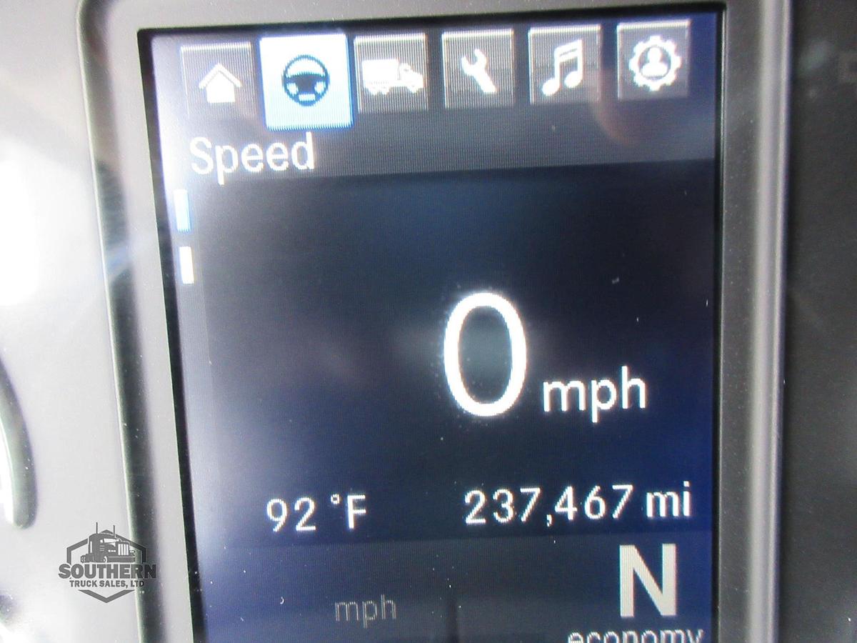 Used 2022 FREIGHTLINER CASCADIA 126