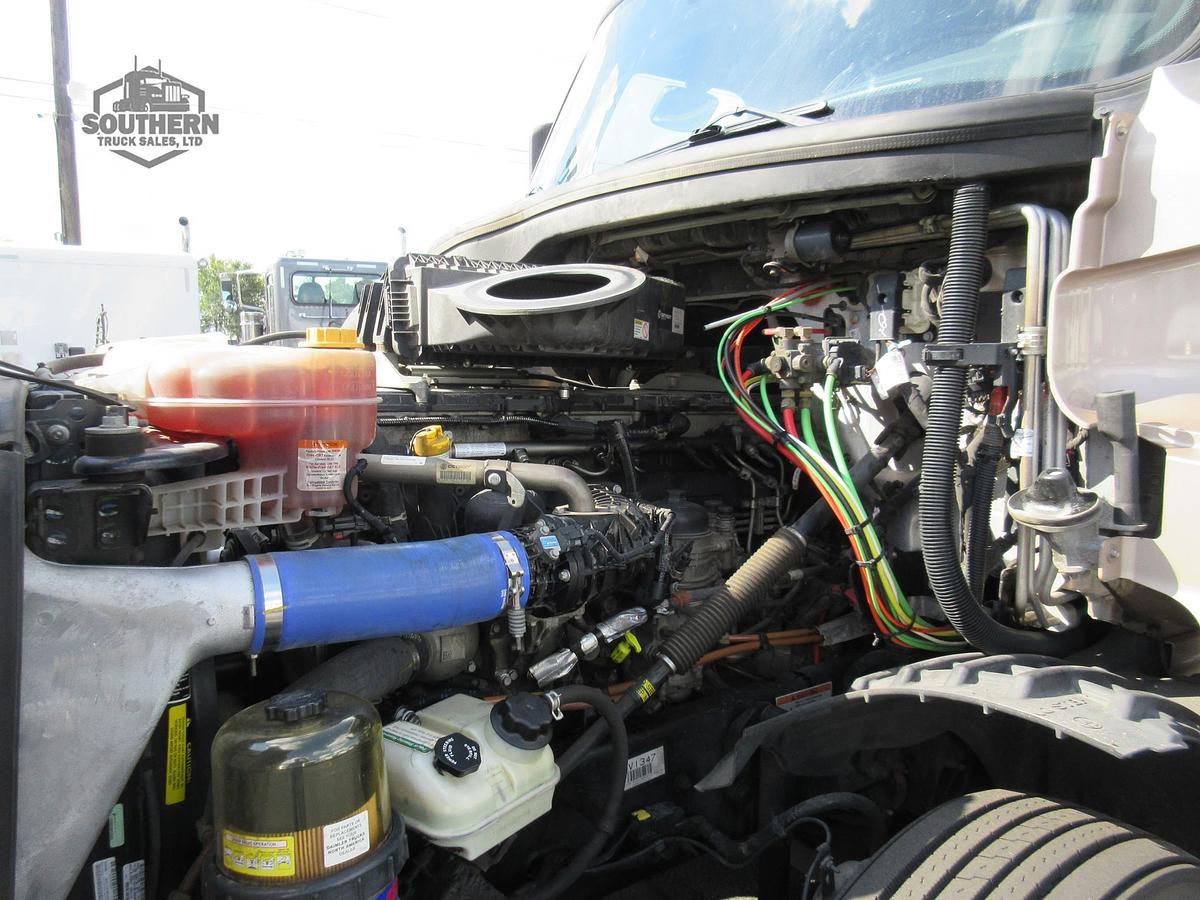 Used 2023 FREIGHTLINER CASCADIA 126