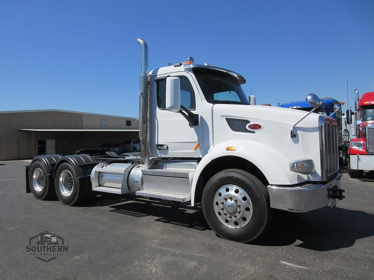Used 2020 PETERBILT 567