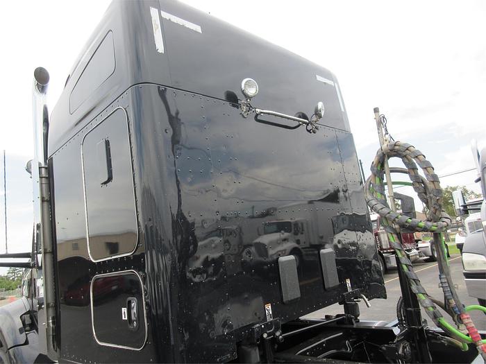 Used 2021 KENWORTH T880