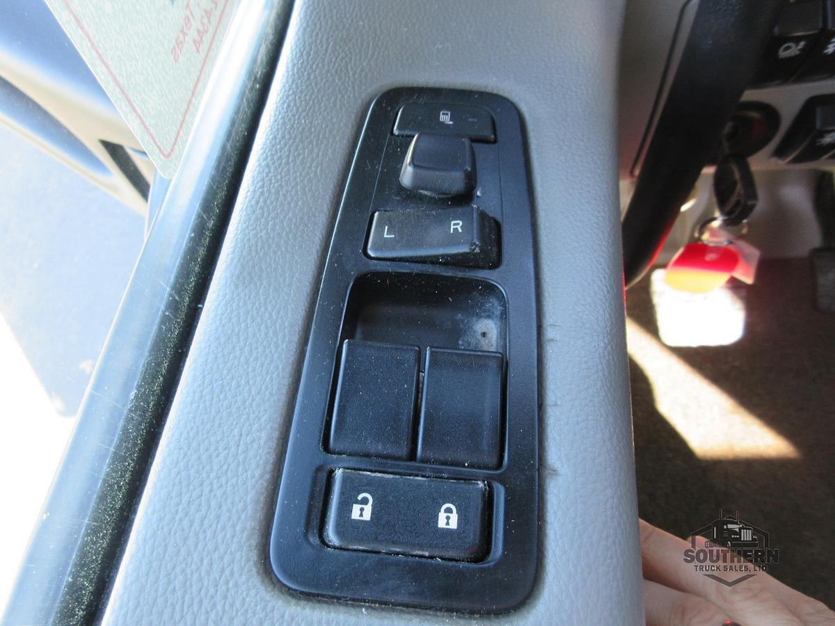 Used 2020 PETERBILT 567