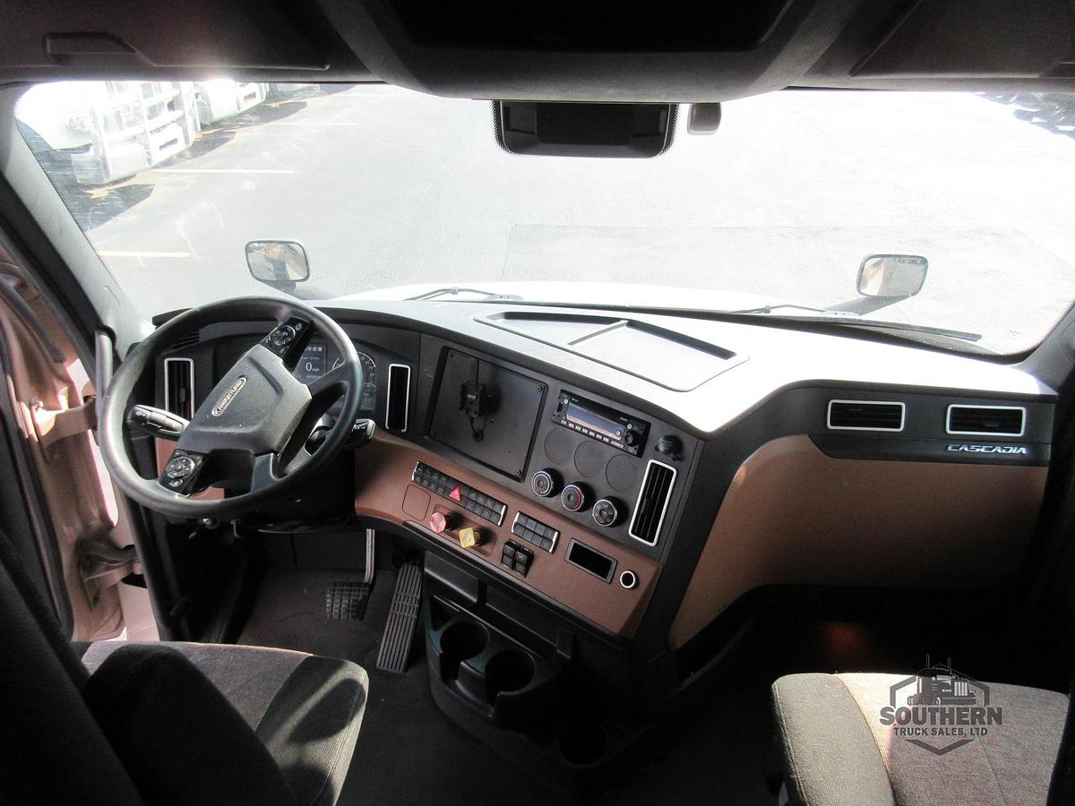 Used 2023 FREIGHTLINER CASCADIA 126
