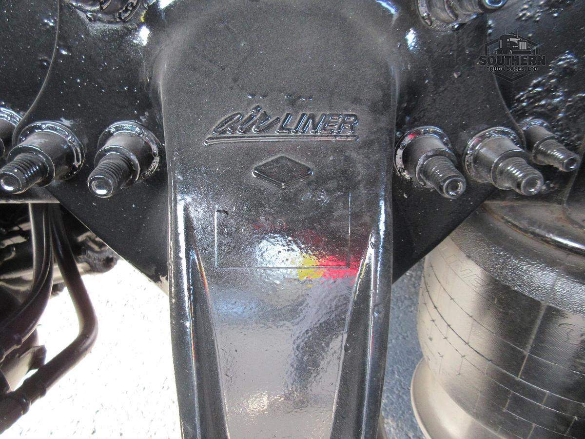 Used 2019 FREIGHTLINER CASCADIA 126