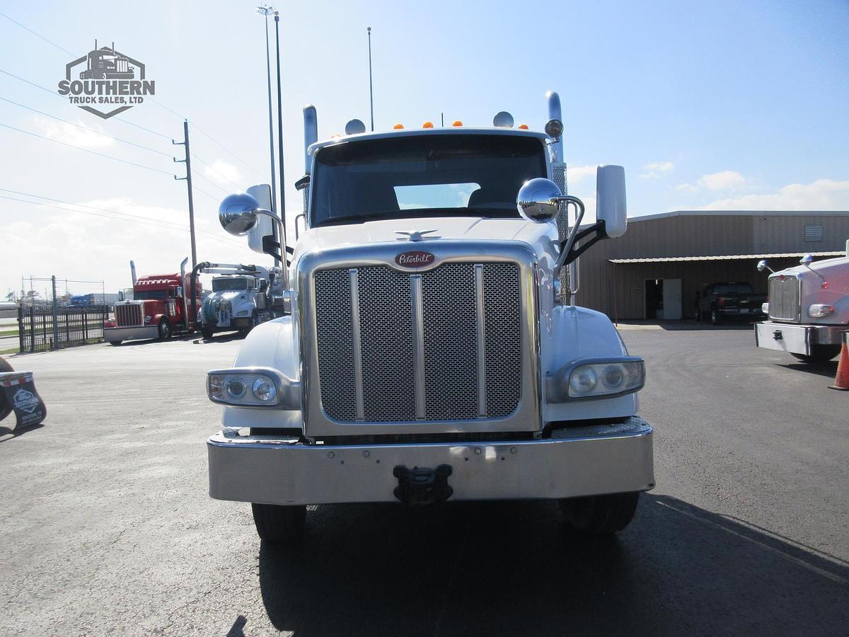 Used 2020 PETERBILT 567