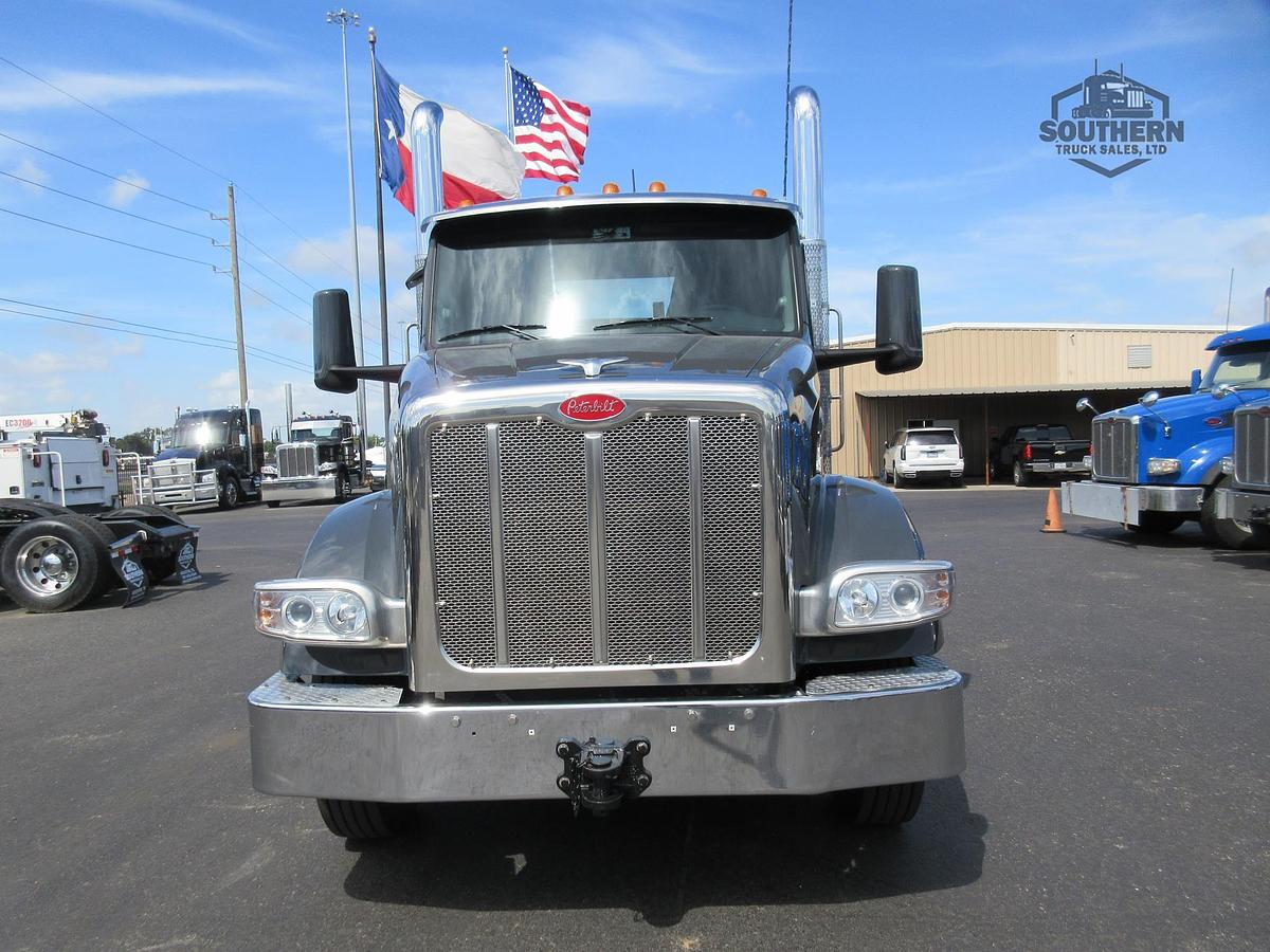 Used 2025 PETERBILT 567