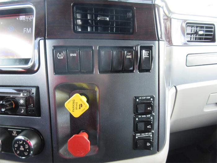 Used 2018 PETERBILT 579