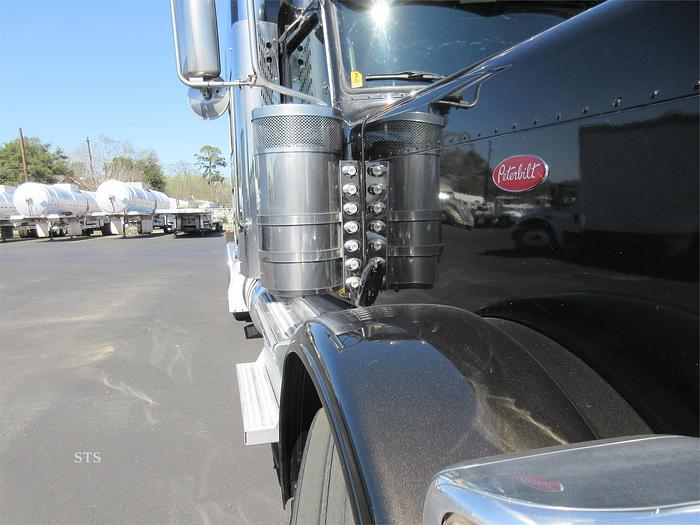 Used 2018 PETERBILT 389