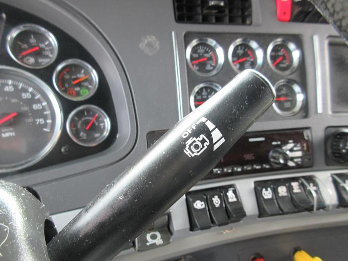 Used 2021 KENWORTH T880