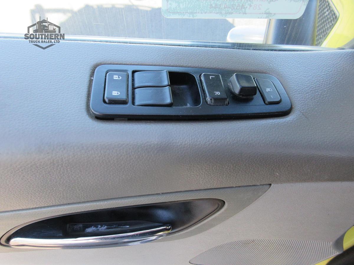 Used 2020 PETERBILT 567