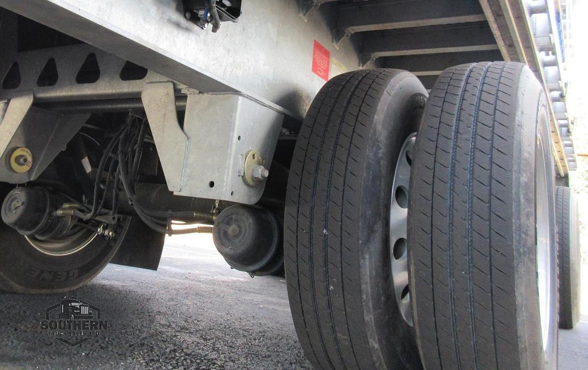 Used 2023 HYUNDAI 48 ft x 102 in Aluminum