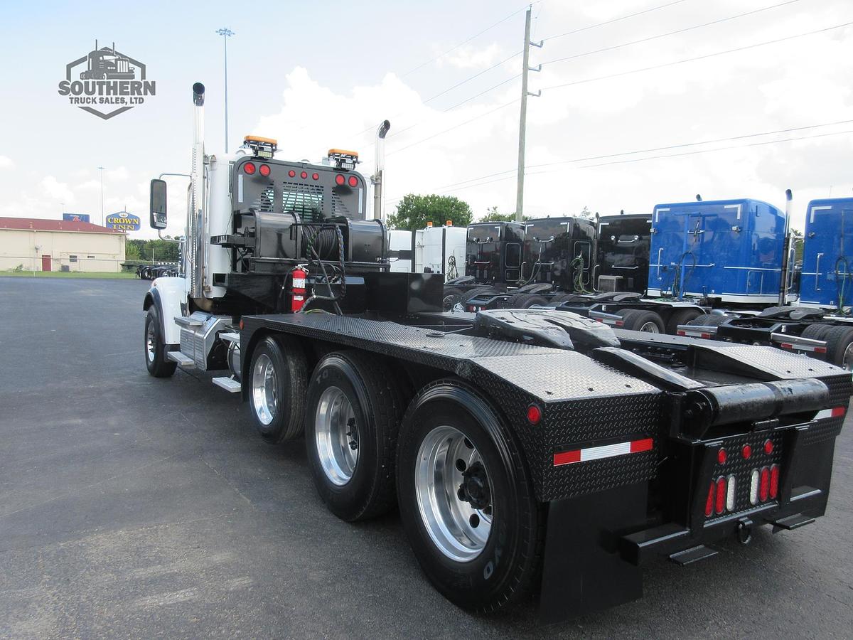 Used 2019 FREIGHTLINER CORONADO 122 SD