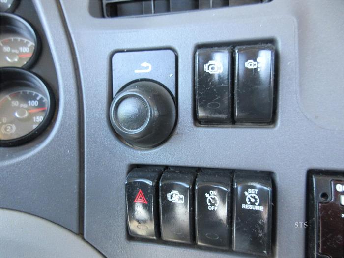 Used 2016 PETERBILT 579