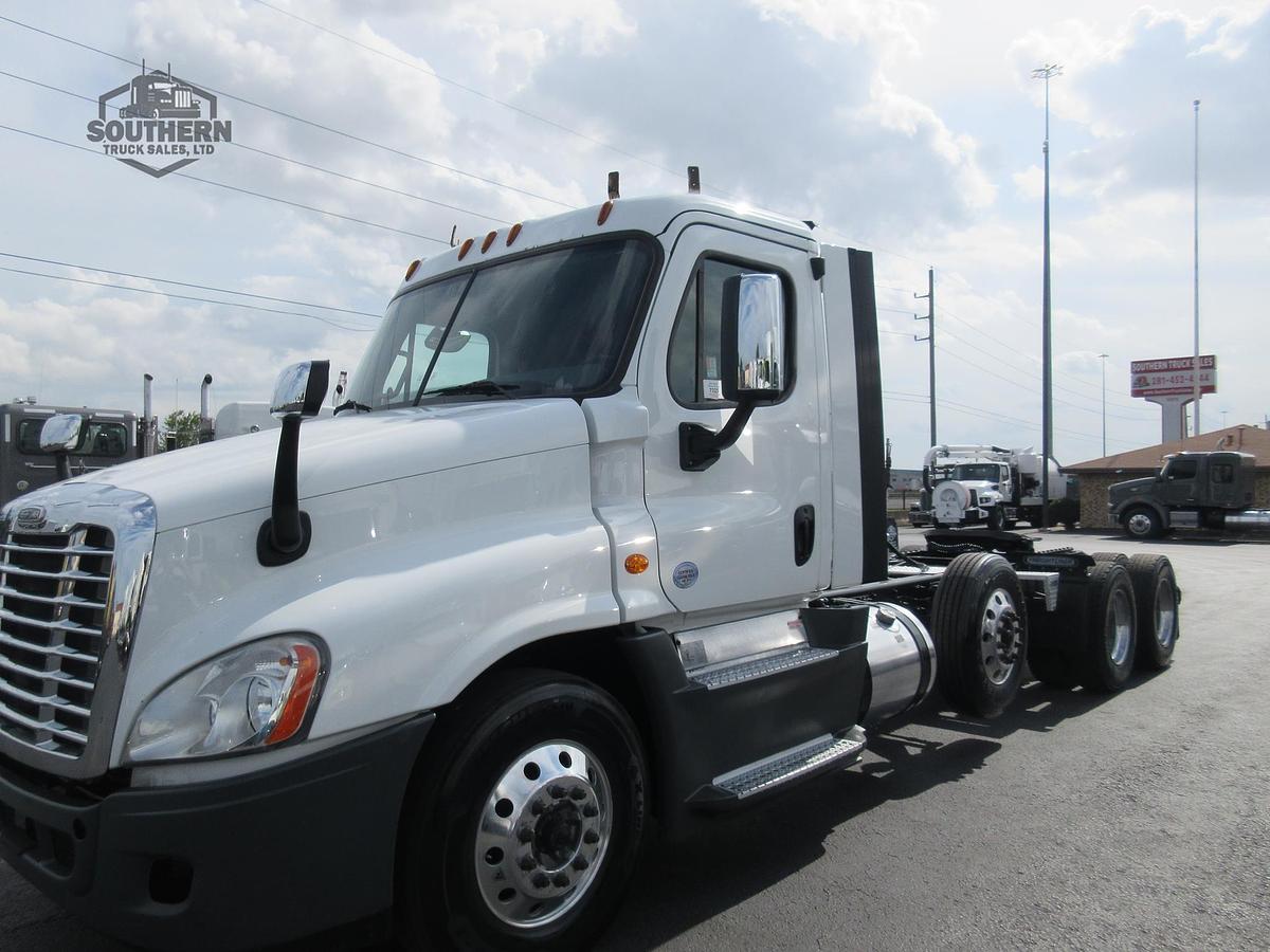 Used 2020 FREIGHTLINER CASCADIA 125