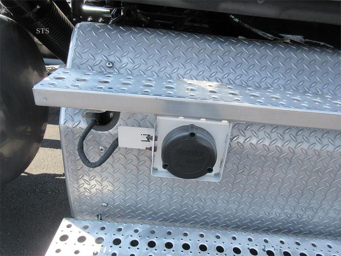 Used 2019 FREIGHTLINER CASCADIA 125